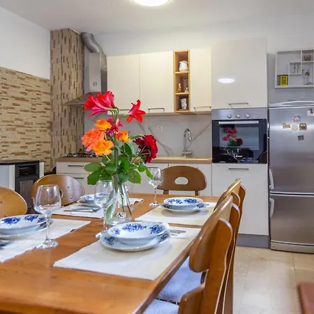 Hébergement de vacances Maja With Private Pool