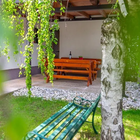 Maja Holiday home
