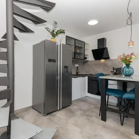 Maja With Private Pool *