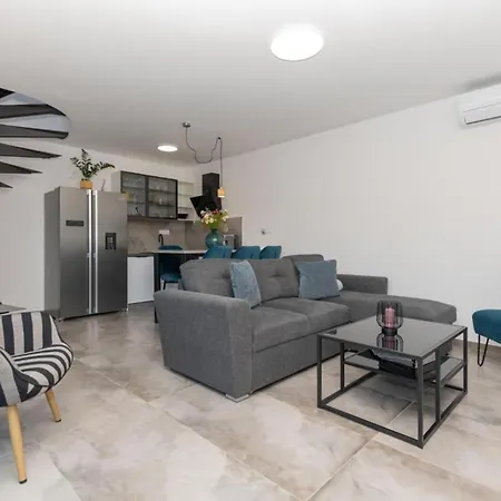 Ferienhaus Maja With Private Pool Donji Proložac