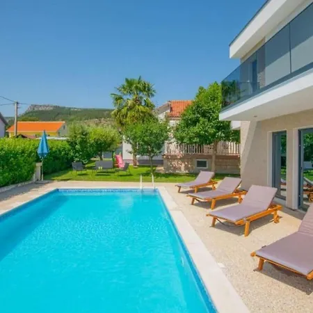 Maja With Private Pool *