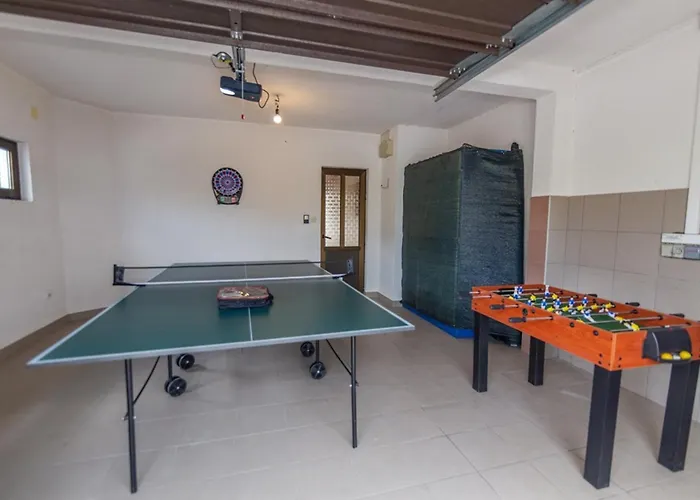 Maja With Private Pool