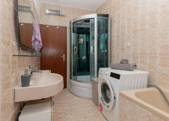 Maja With Private Pool Ferienhaus Donji Proložac