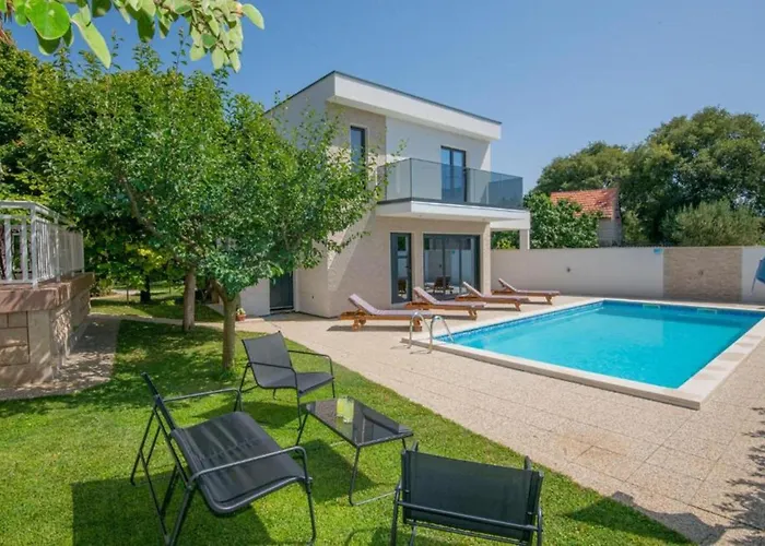 Ferienhaus Maja With Private Pool