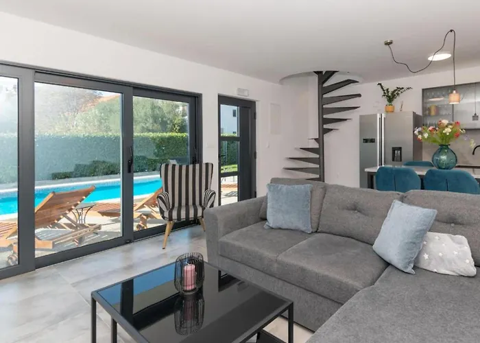 Maja With Private Pool *