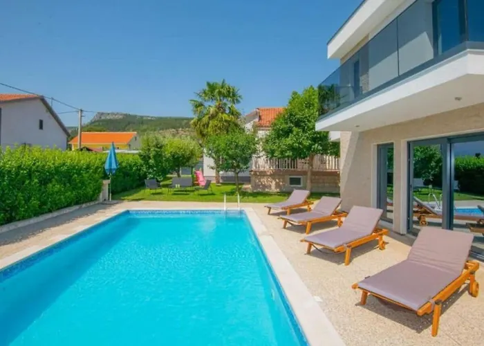 Maja With Private Pool *