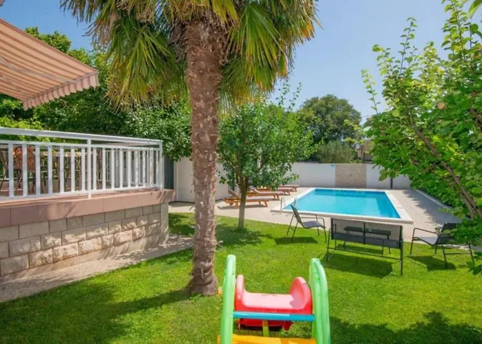 度假居 Maja With Private Pool *